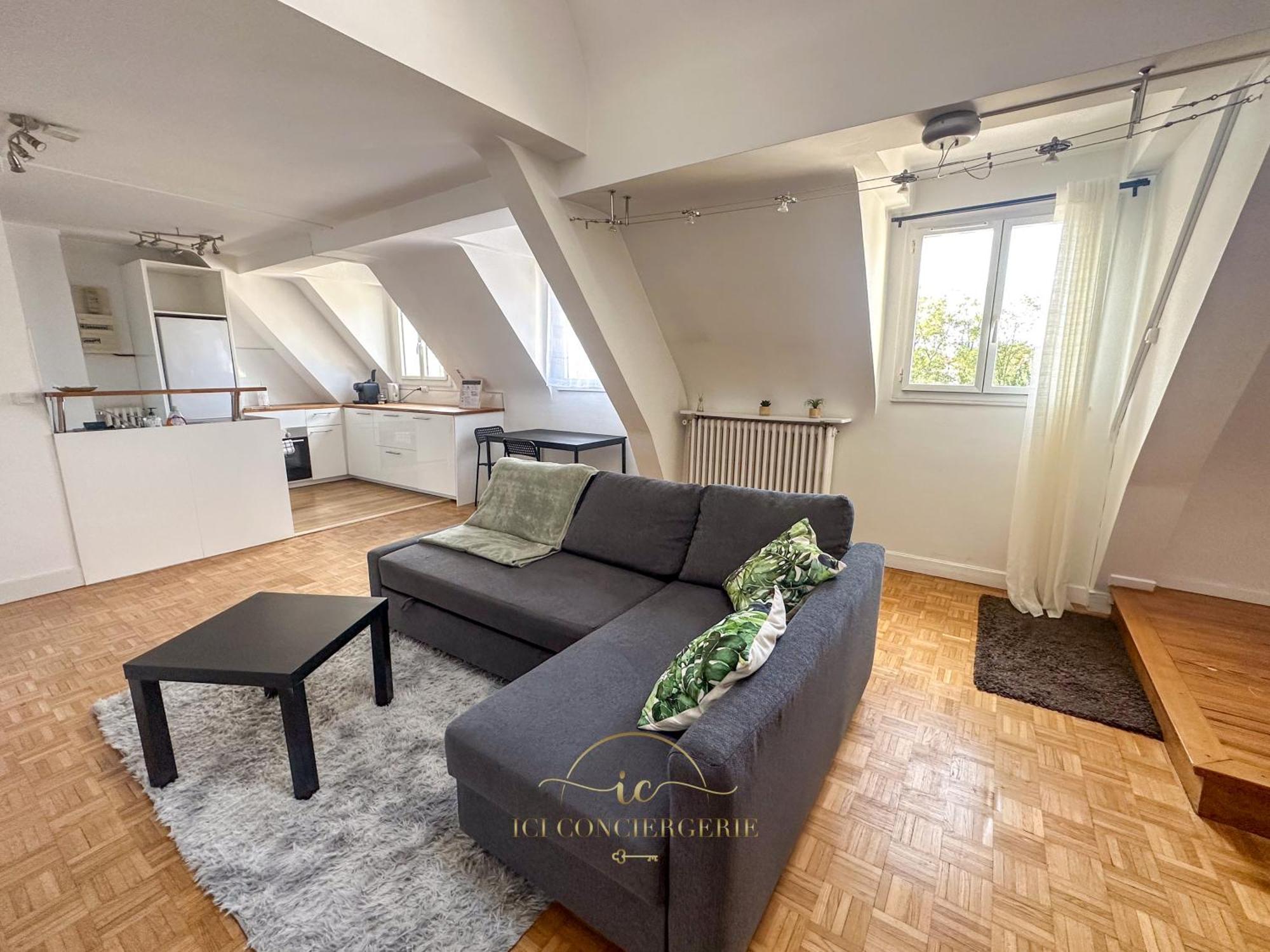 Le Cocon Versaillais Apartment แวร์ซาย ภายนอก รูปภาพ